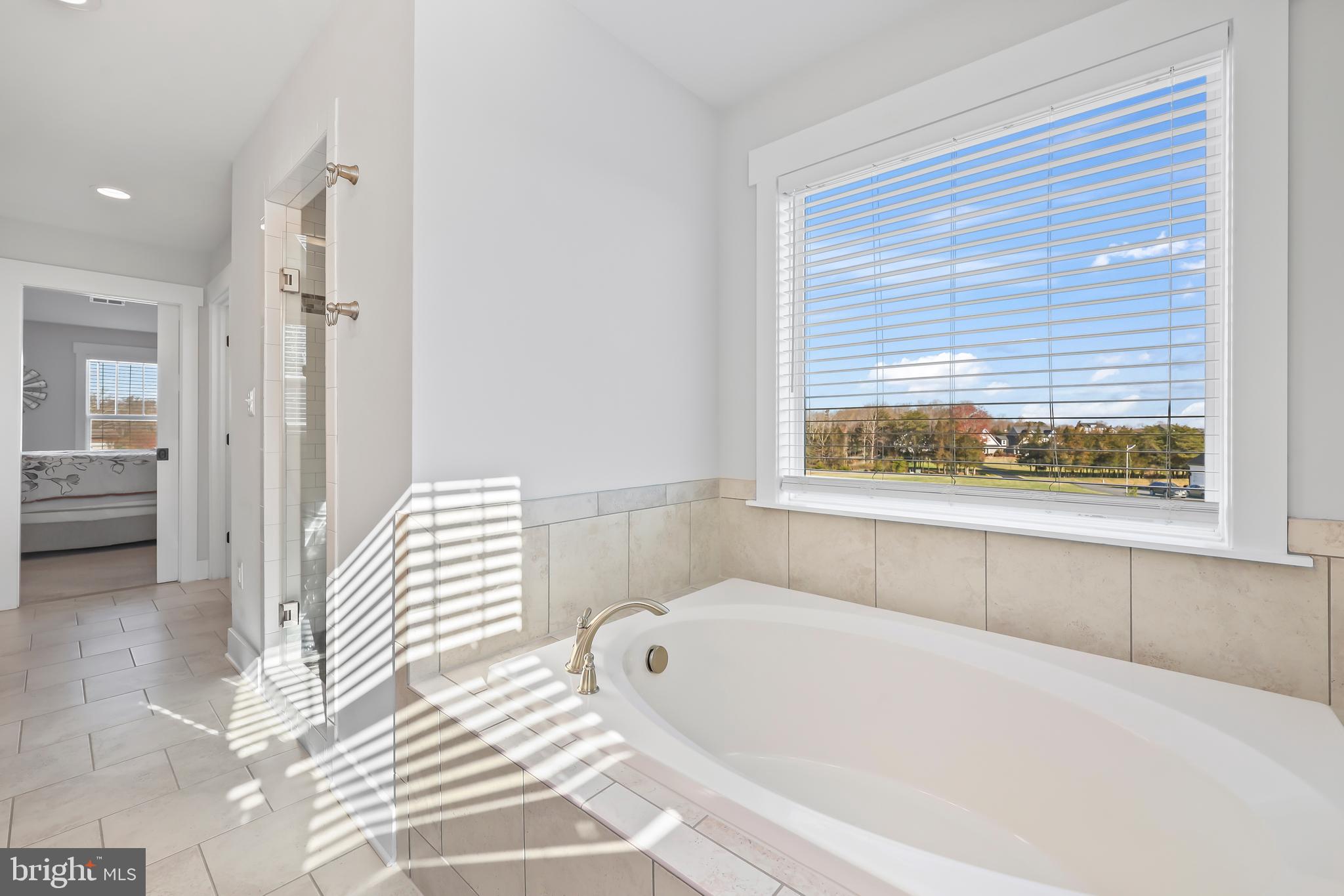 17 Dahlia Ln