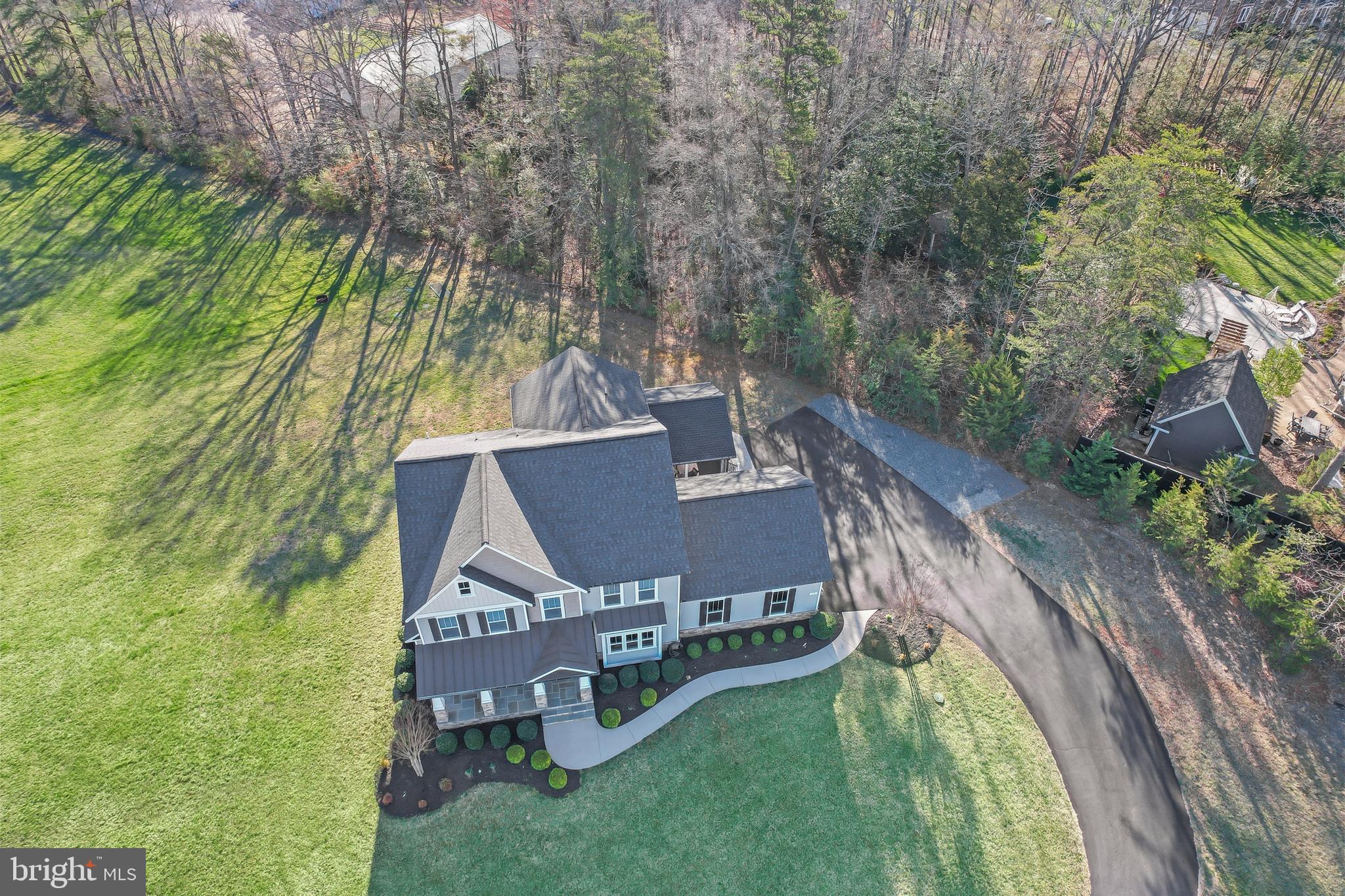 17 Dahlia Ln