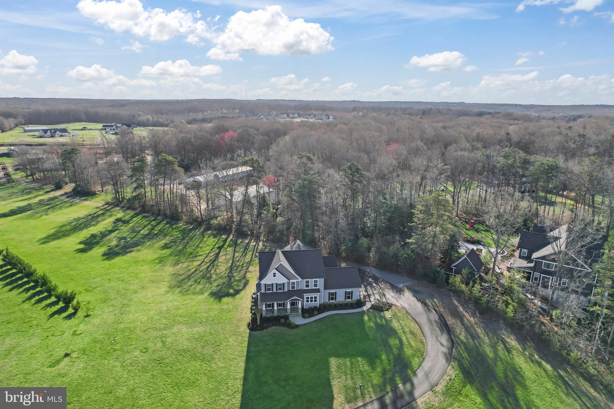 17 Dahlia Ln