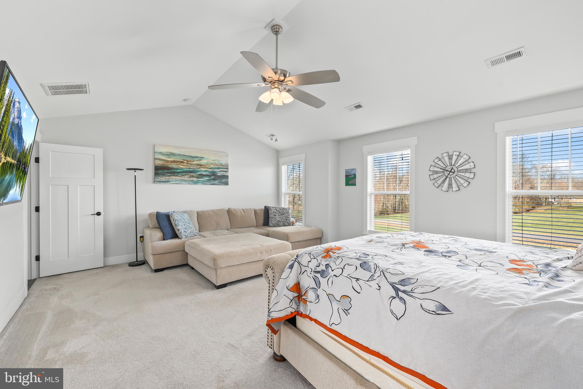17 Dahlia Ln