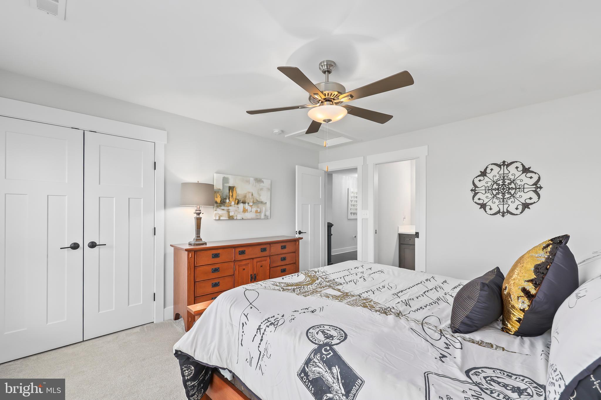 17 Dahlia Ln
