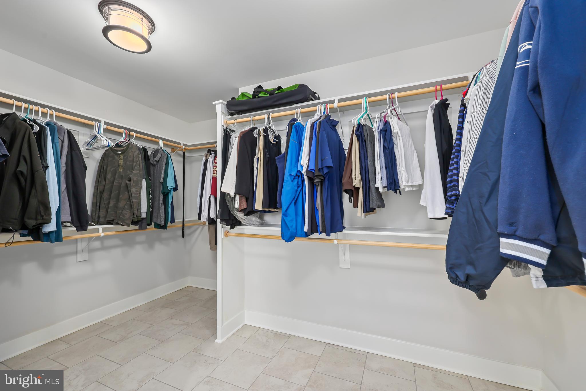 17 Dahlia Ln