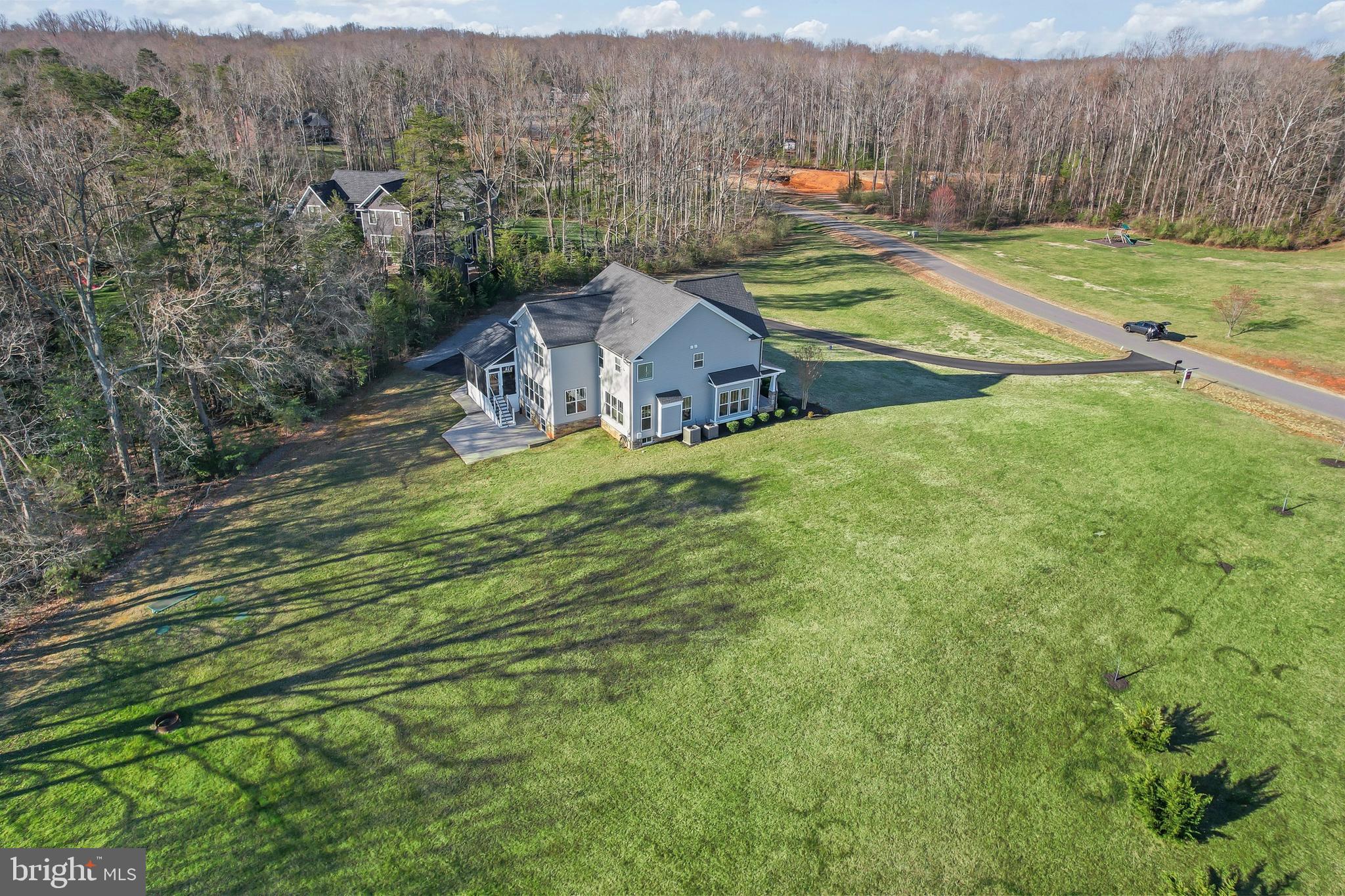 17 Dahlia Ln