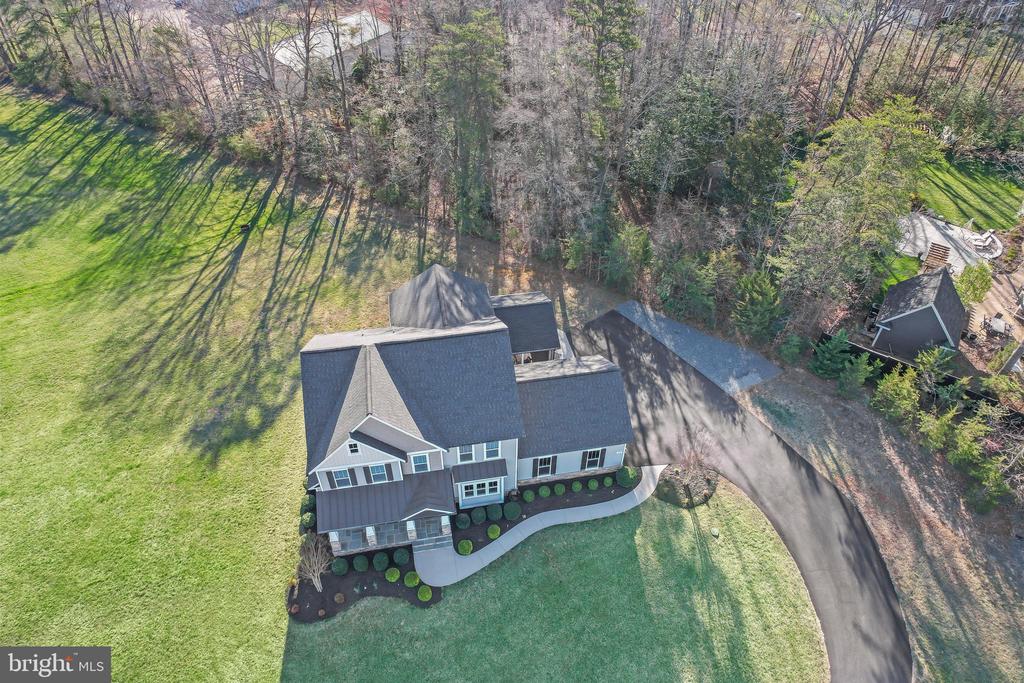 17 Dahlia Ln