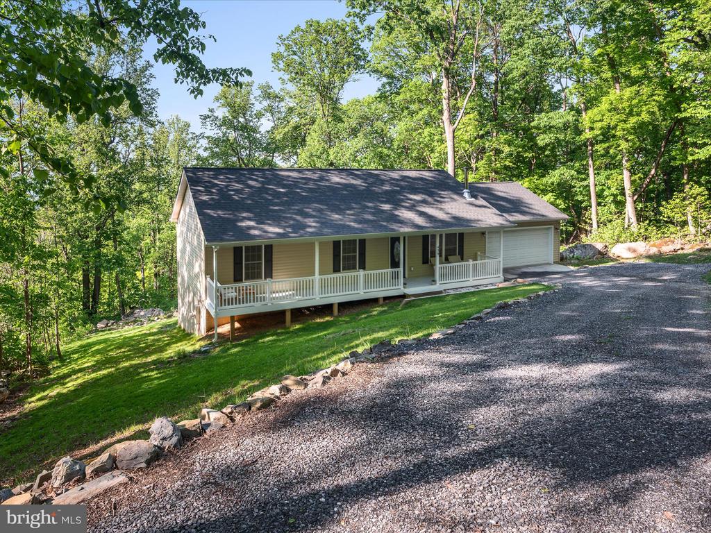 439 WINDY WAY