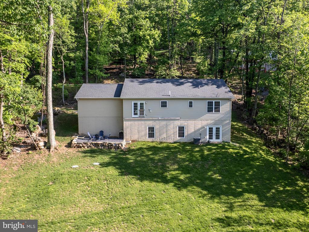 439 WINDY WAY