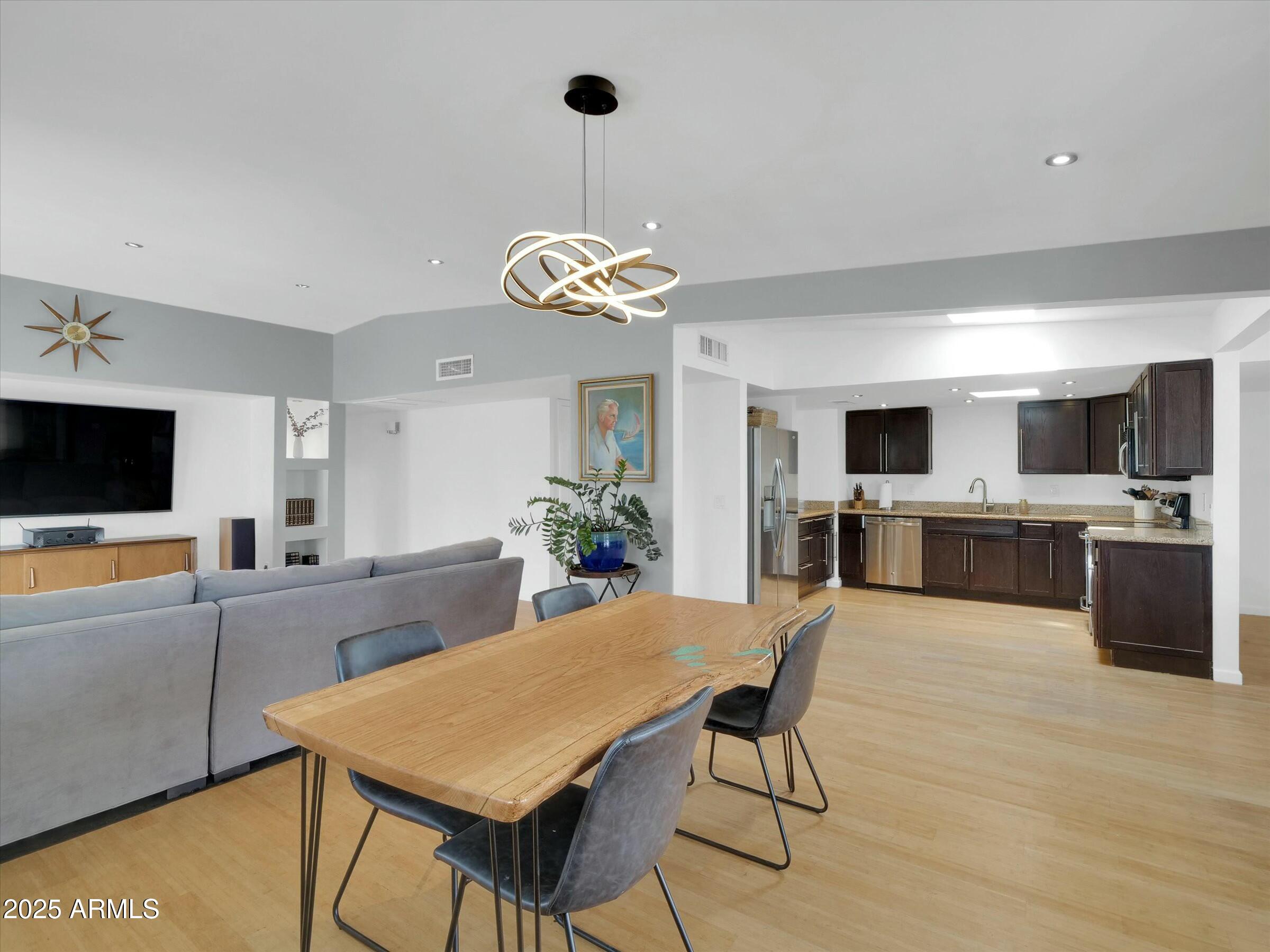 3707 E LAUREL Lane