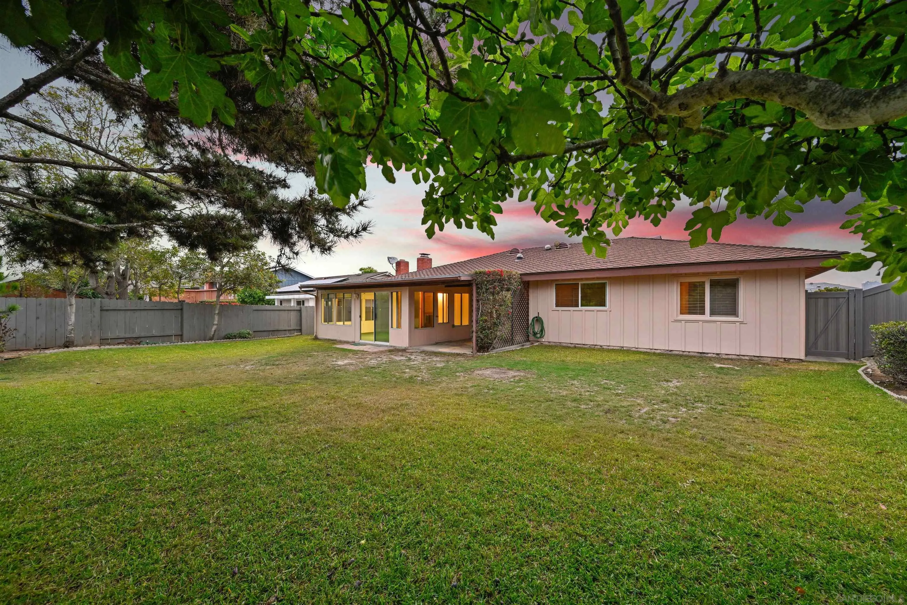 3117 Mercer Ln