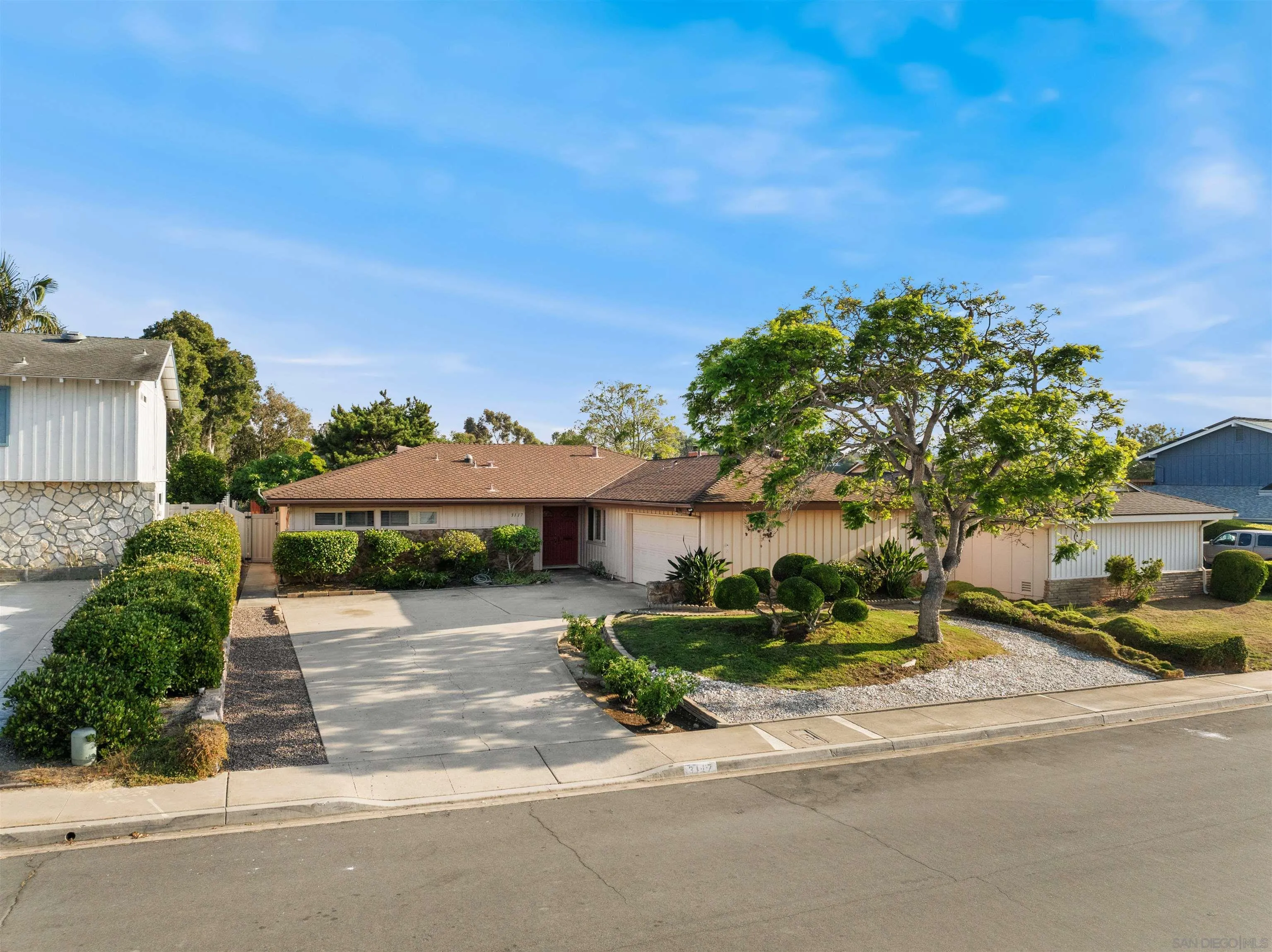 3117 Mercer Ln