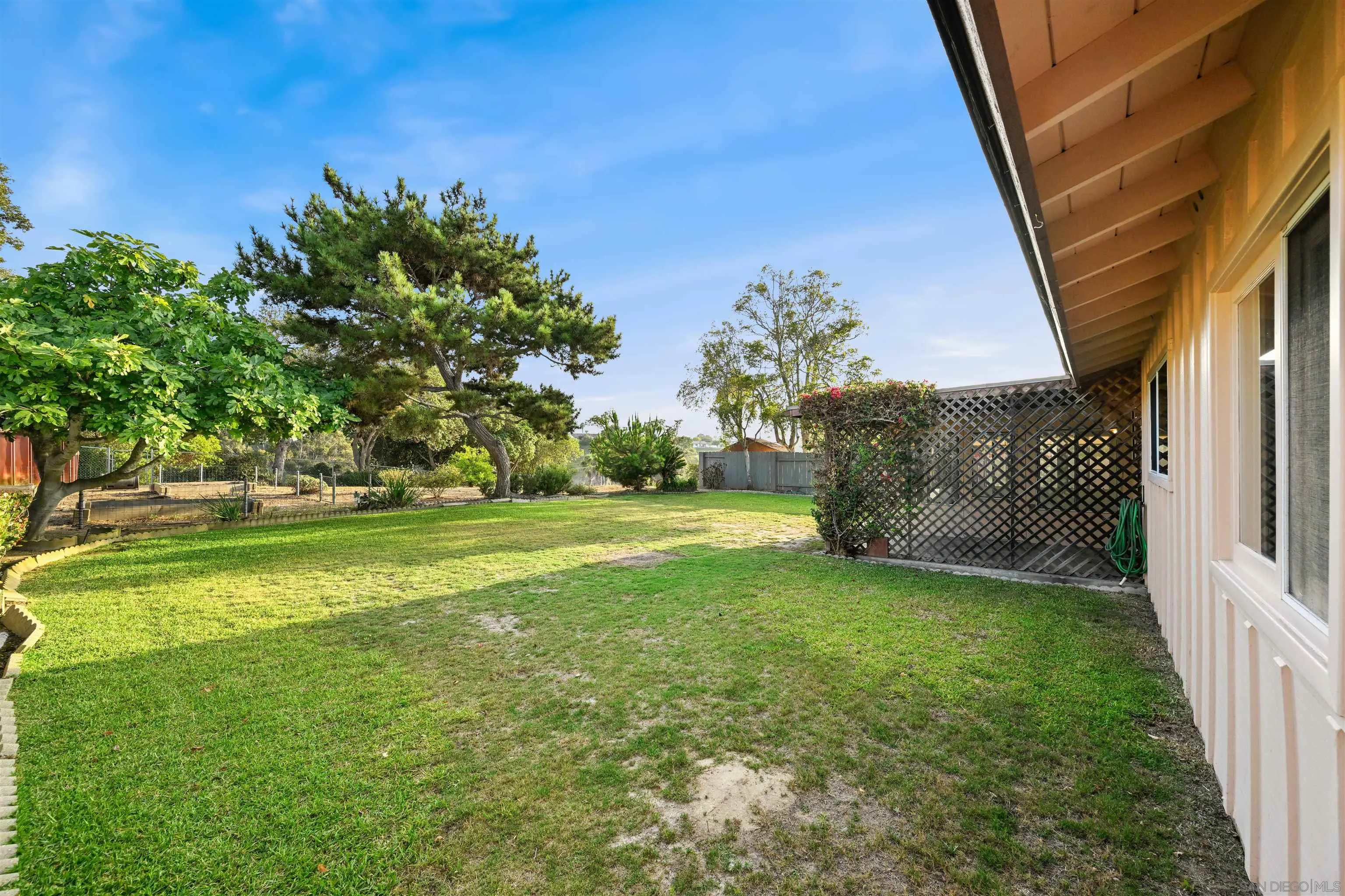 3117 Mercer Ln