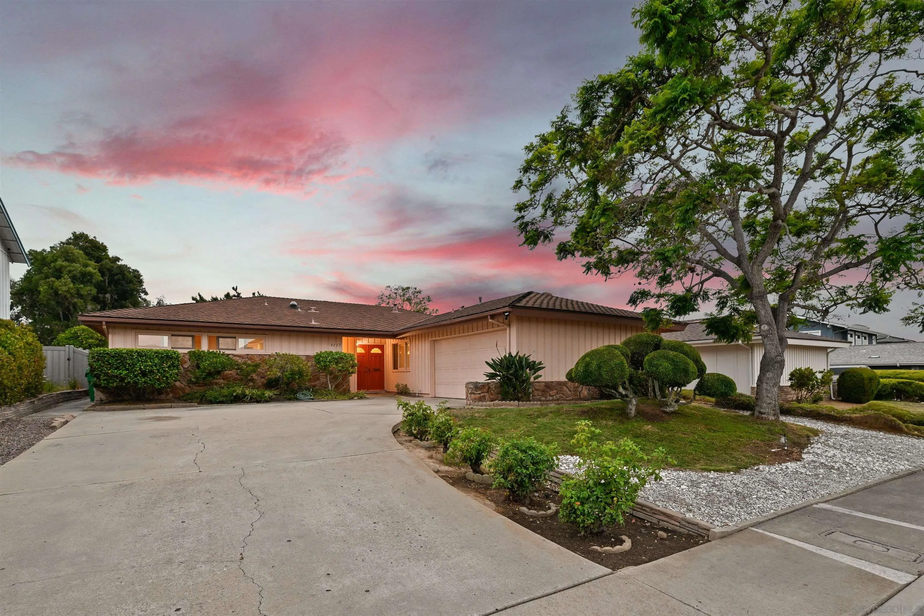 3117 Mercer Ln