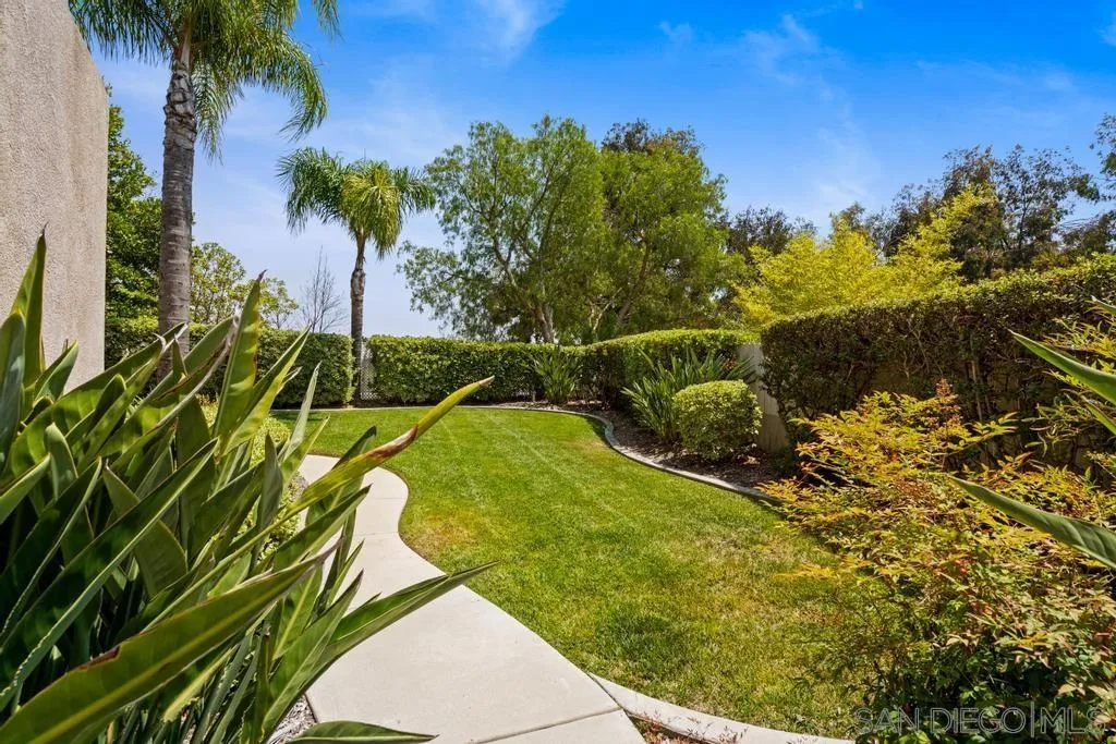 315 Sunbird Ct