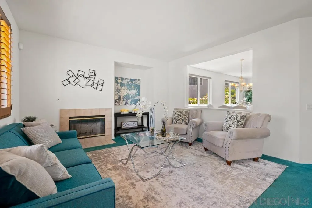 315 Sunbird Ct