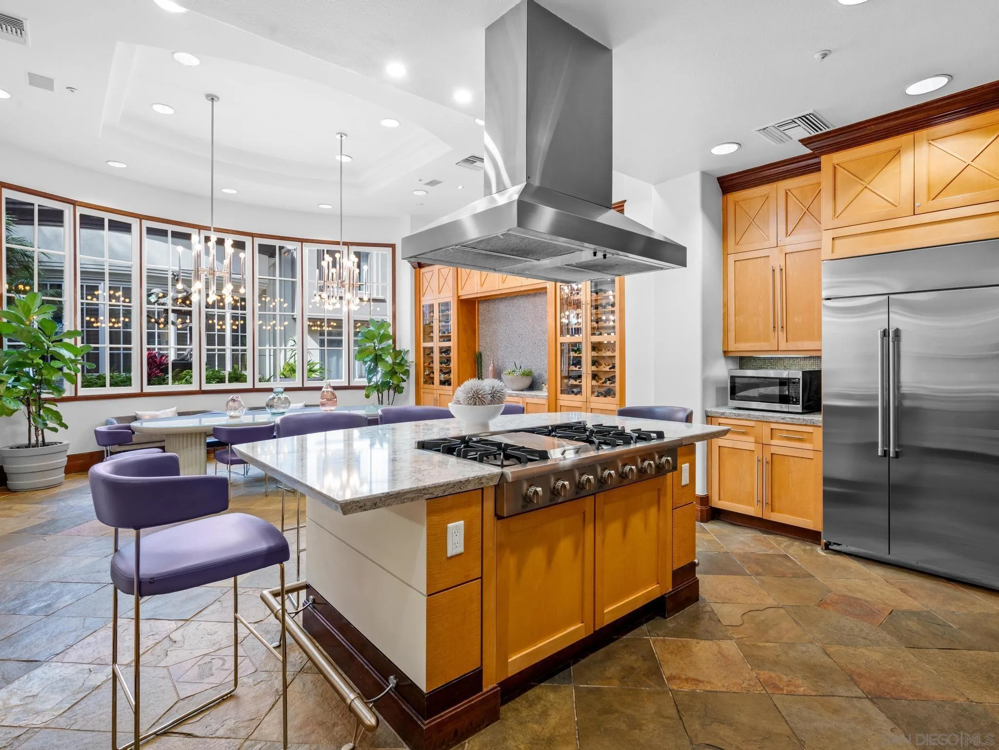 9263 Regents Rd Unit B302