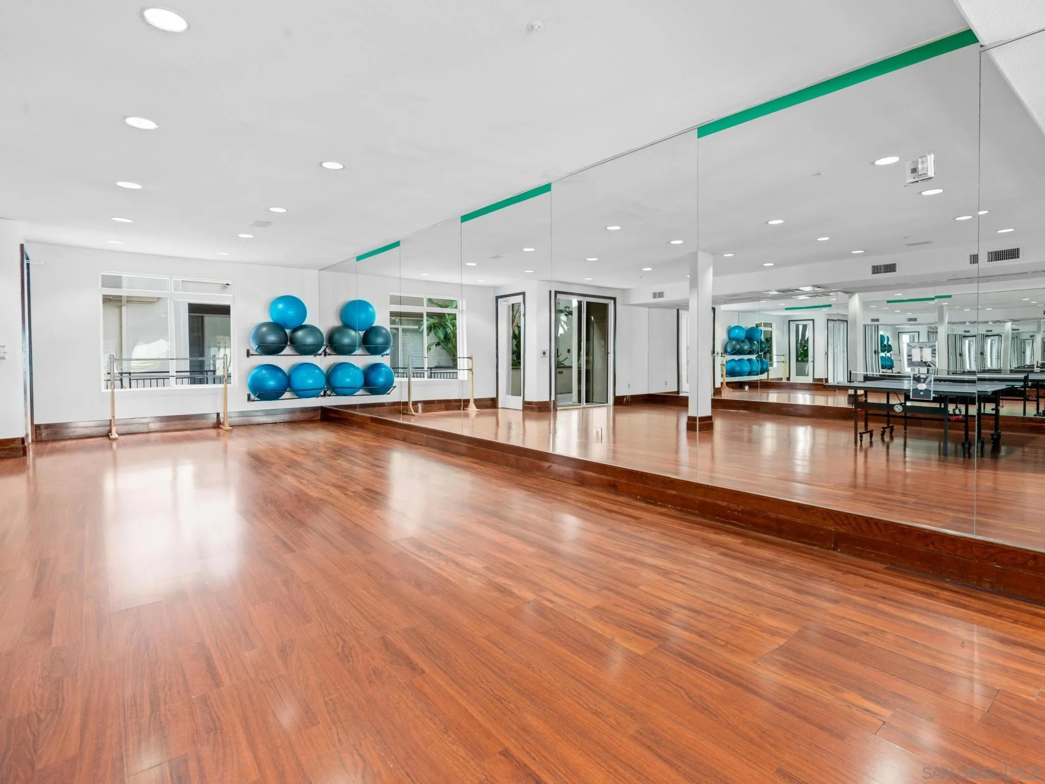 9263 Regents Rd Unit B302