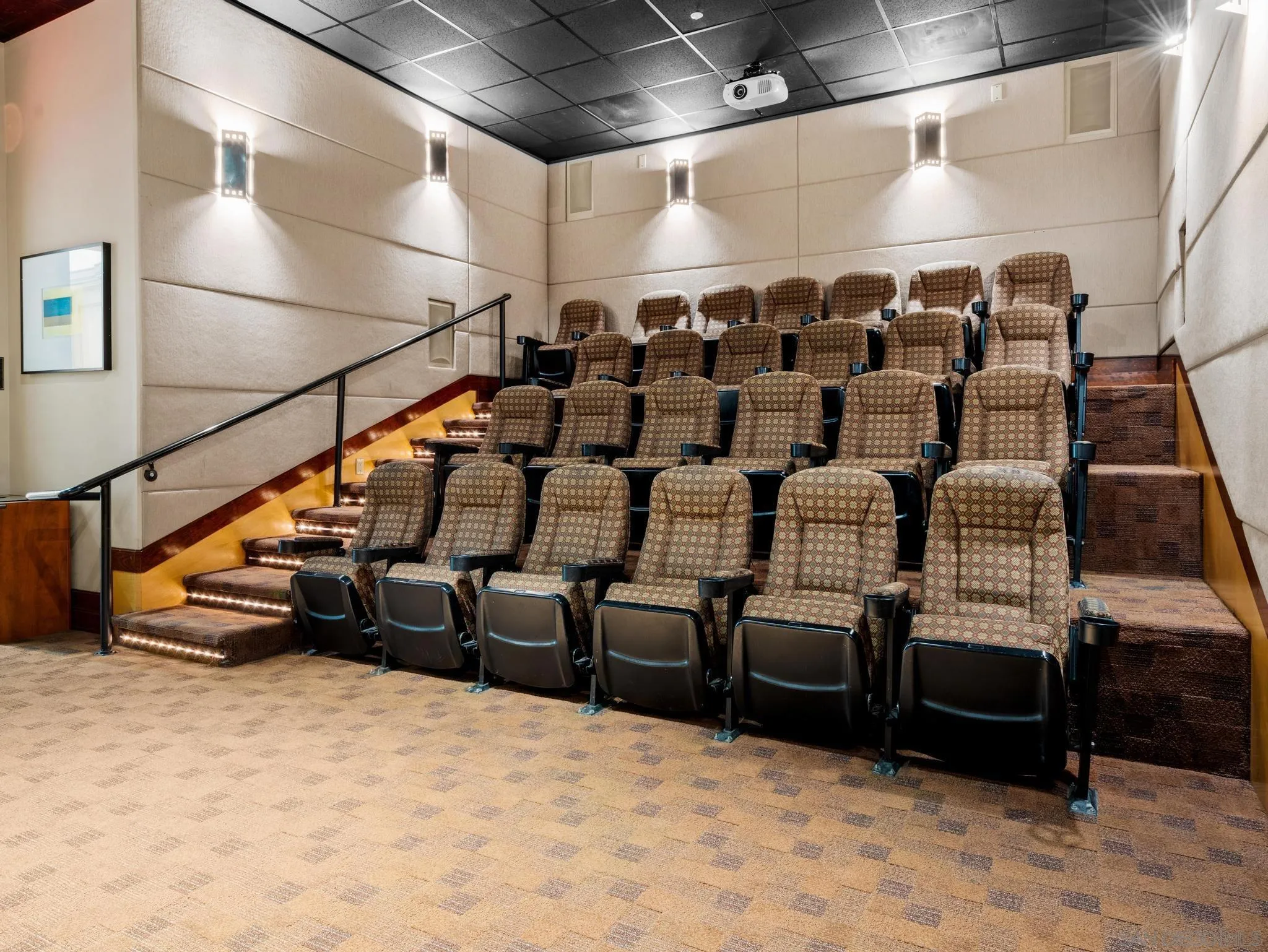 9263 Regents Rd Unit B302