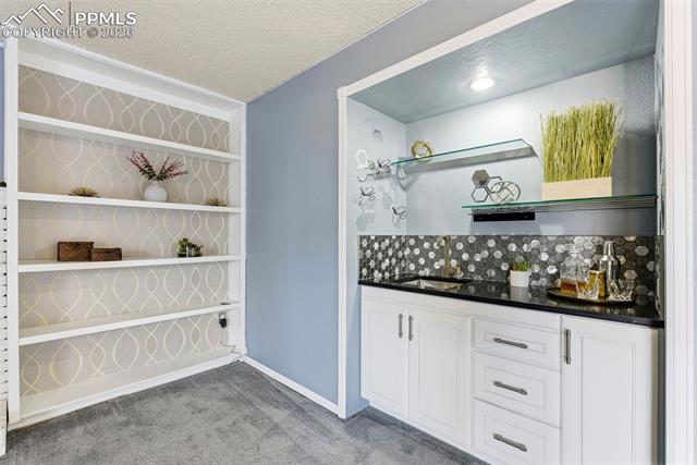 3756 Adirondack Drive