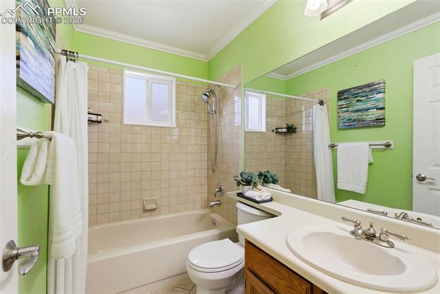 3756 Adirondack Drive