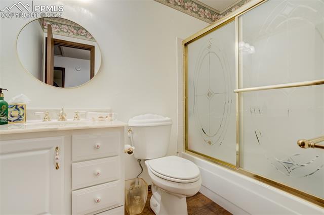 2249 Glenwood Circle