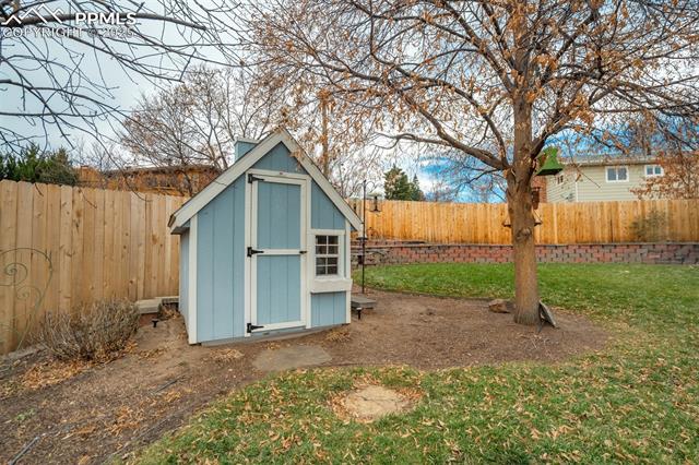 2249 Glenwood Circle