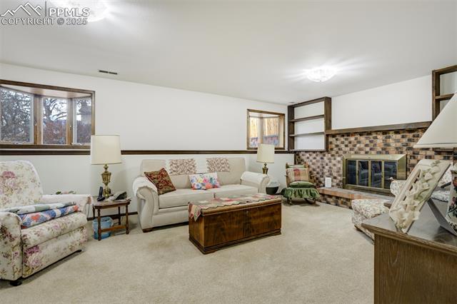 2249 Glenwood Circle