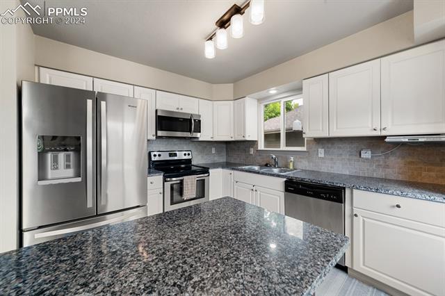 6255 Montarbor Drive