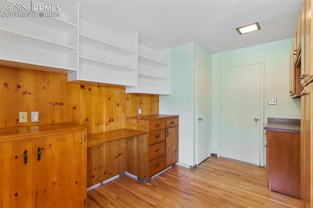 2411 FLINTRIDGE Drive