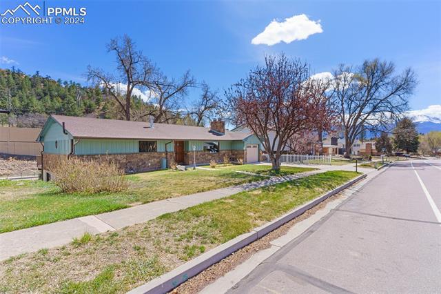 2411 FLINTRIDGE Drive