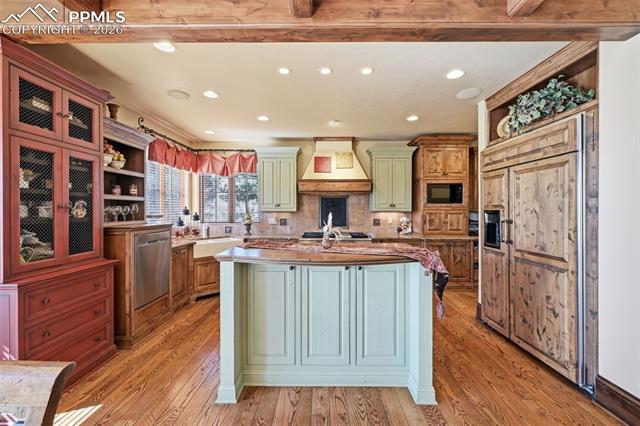 5410 Marshglen Court