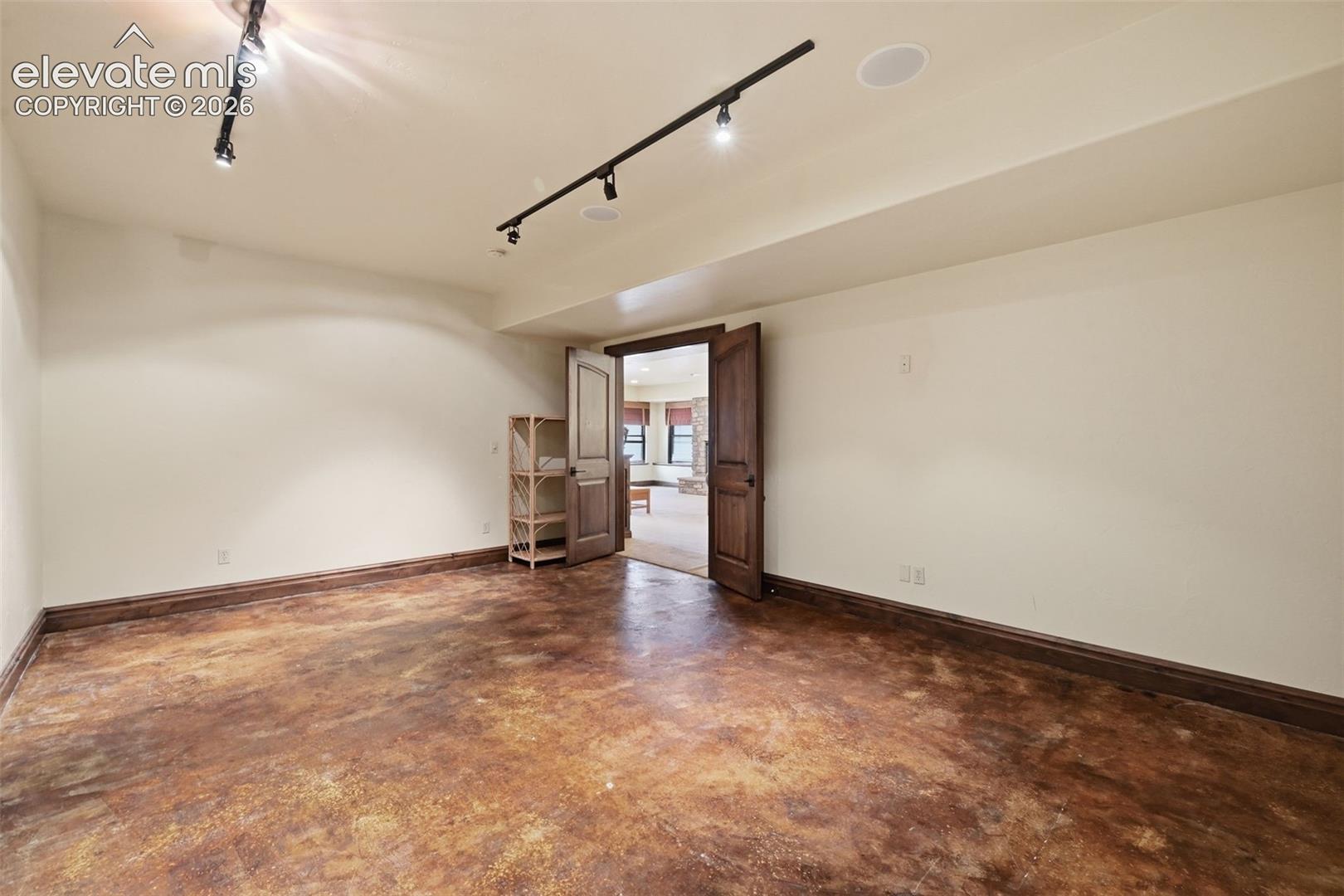 5410 Marshglen Court