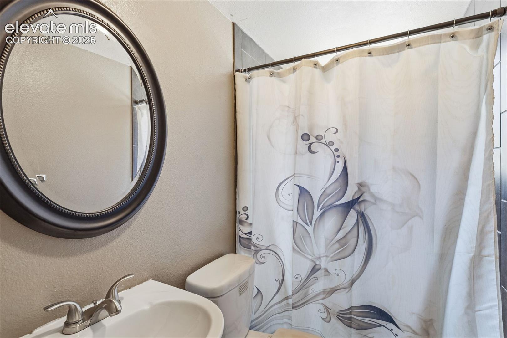 2914 Villa Loma Drive