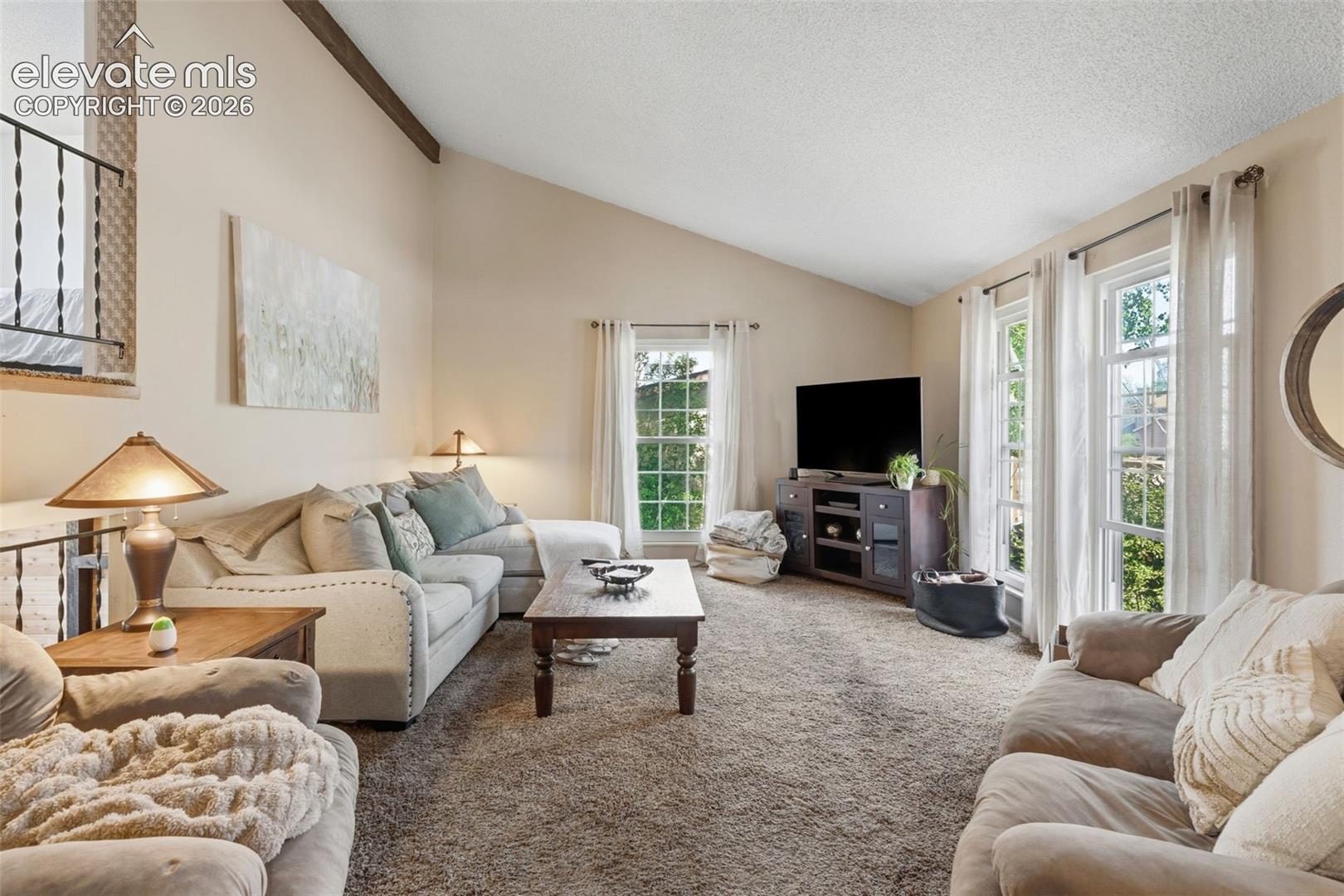 2914 Villa Loma Drive