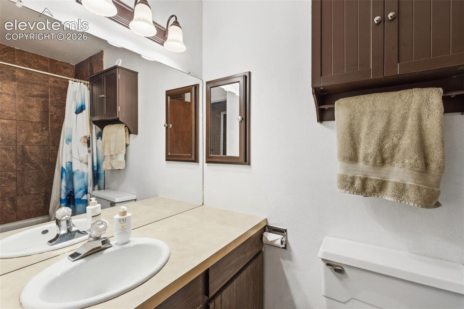 2914 Villa Loma Drive