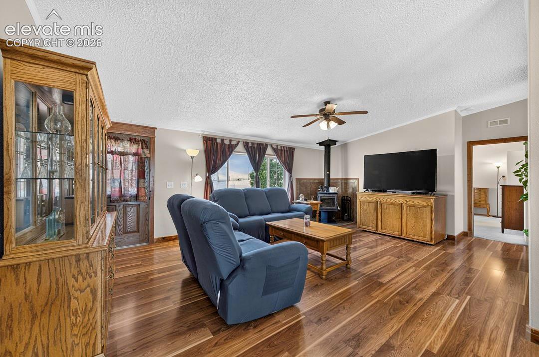 755 High Prairie Point