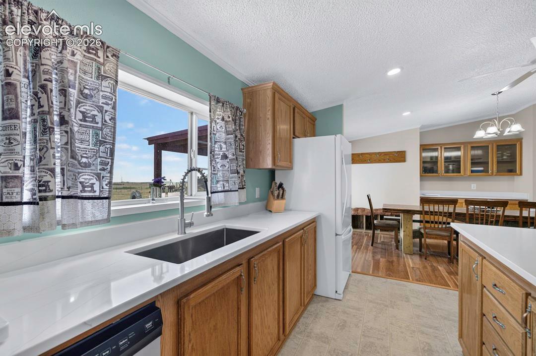 755 High Prairie Point