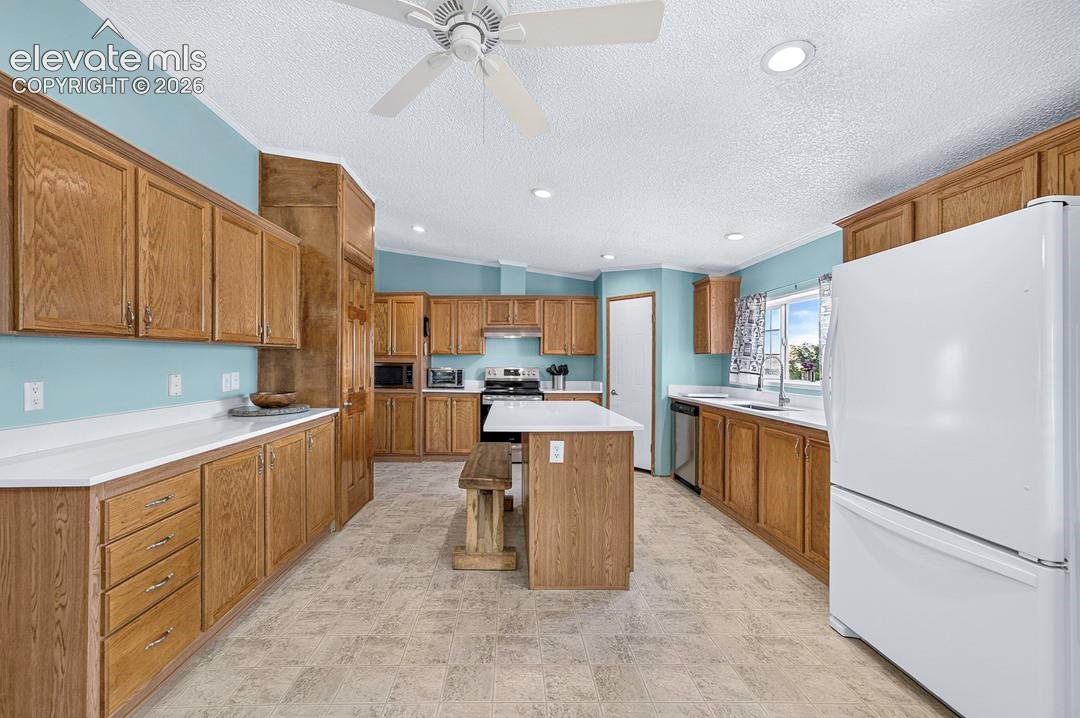 755 High Prairie Point