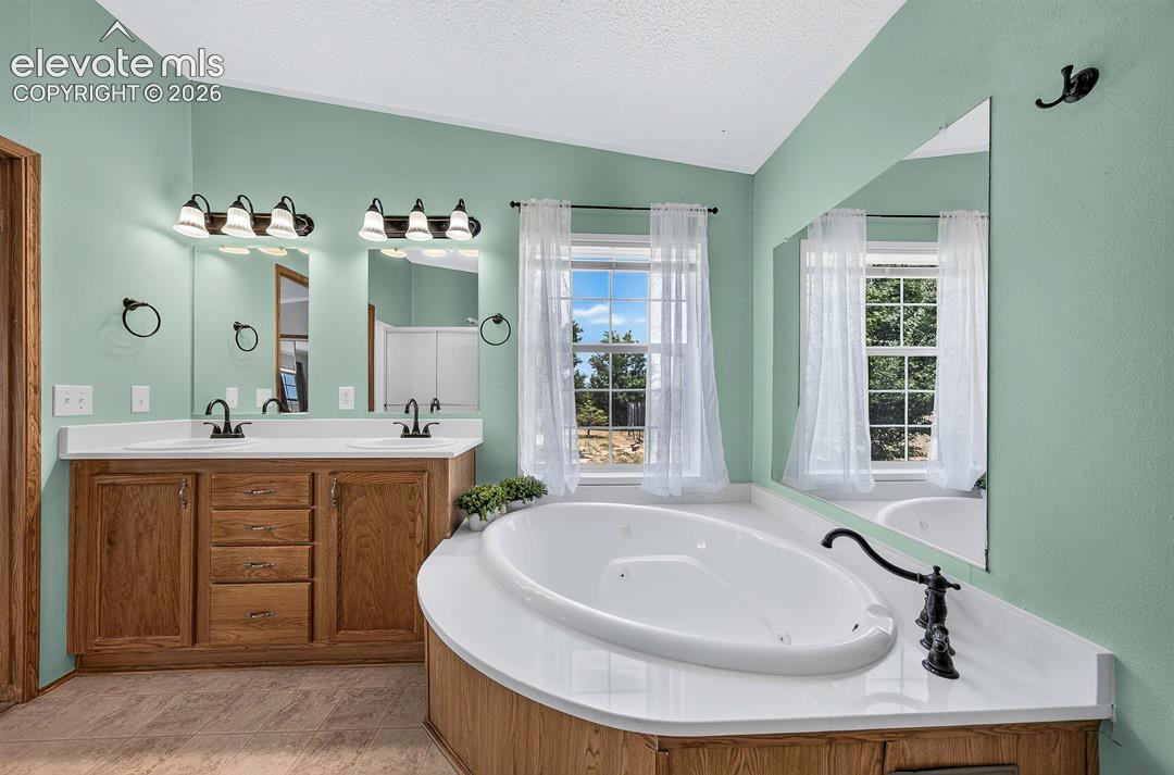 755 High Prairie Point