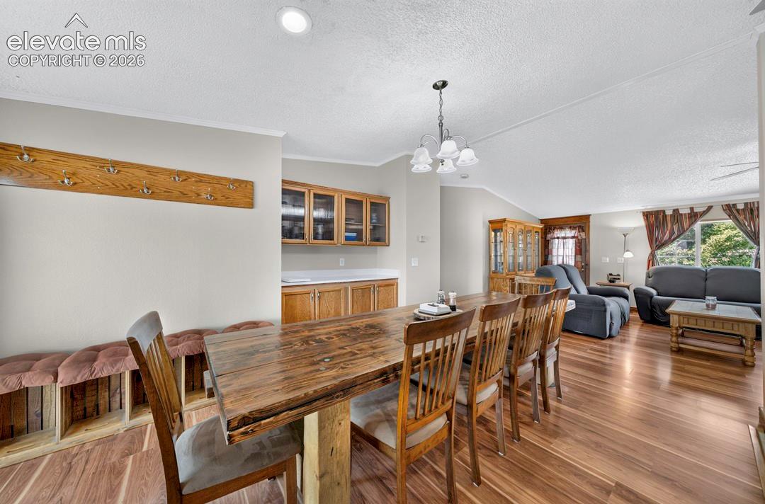 755 High Prairie Point