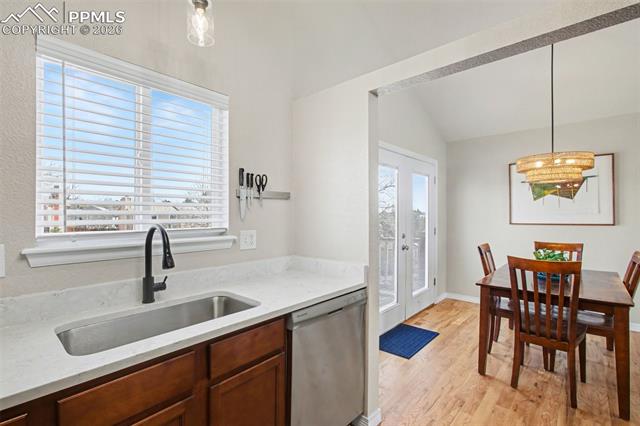 7885 Lindsey Drive