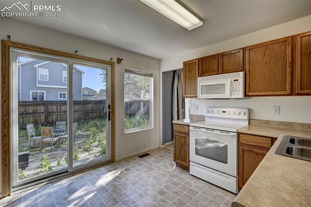 12874 Oakland Hills Road