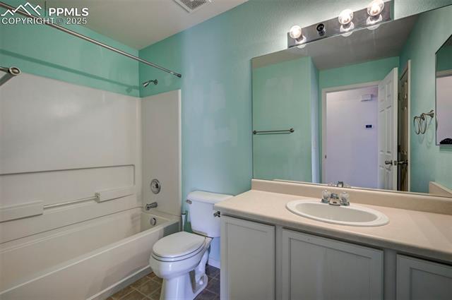 12874 Oakland Hills Road