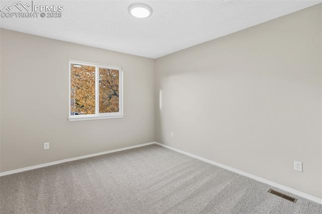 8735 CHAPEL SQUARE Court