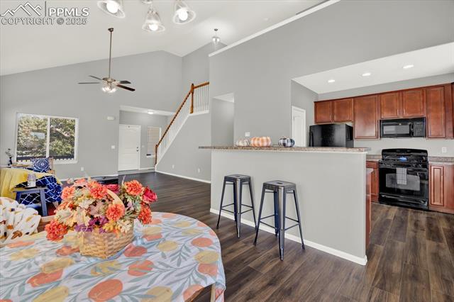 10463 Desert Bloom Way