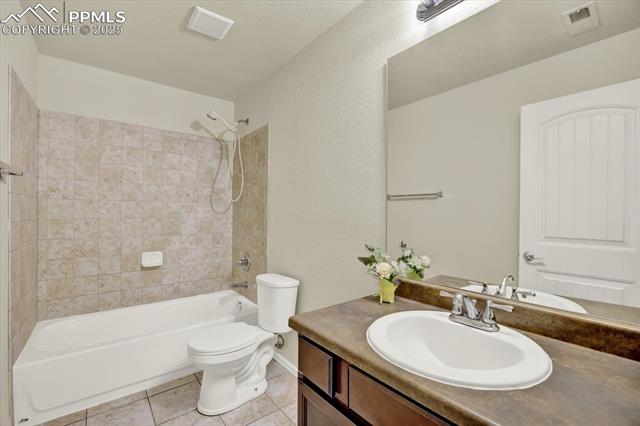 10463 Desert Bloom Way