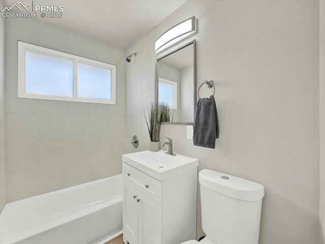 2518 Meadowlark Lane