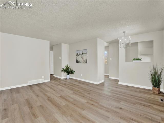 2518 Meadowlark Lane