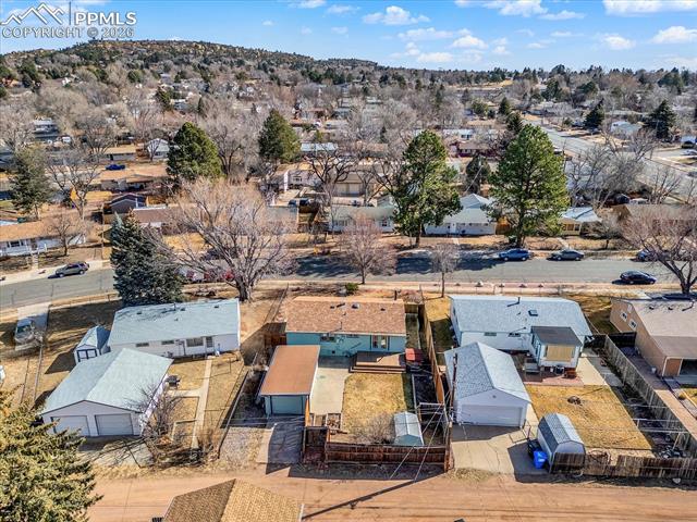 2518 Meadowlark Lane