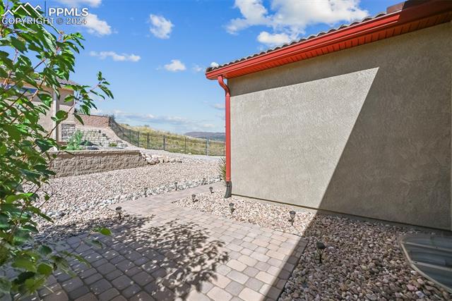 2169 Lone Willow View