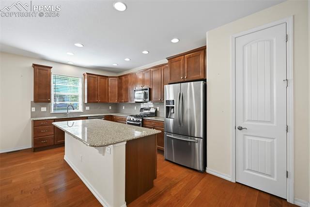 2169 Lone Willow View