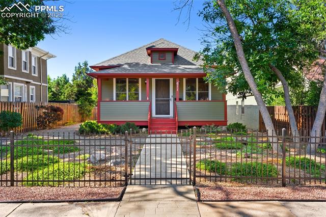 611 E Willamette Avenue